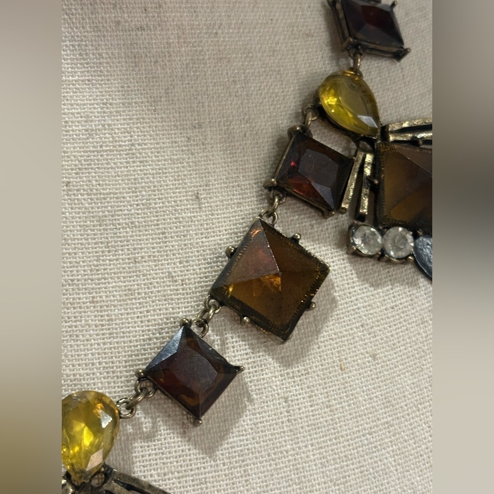 Vintage Sohi Denise gold costume statement necklace with yellow and brown stones - Picture 11 of 14